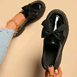 Elegant Black Loafers with Bow